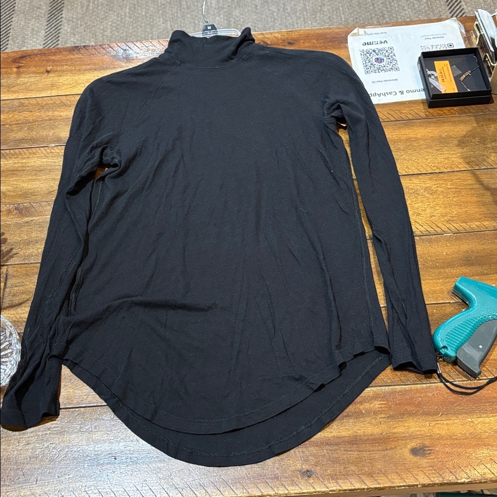 lululemon athletica Black Long Sleeve Tee